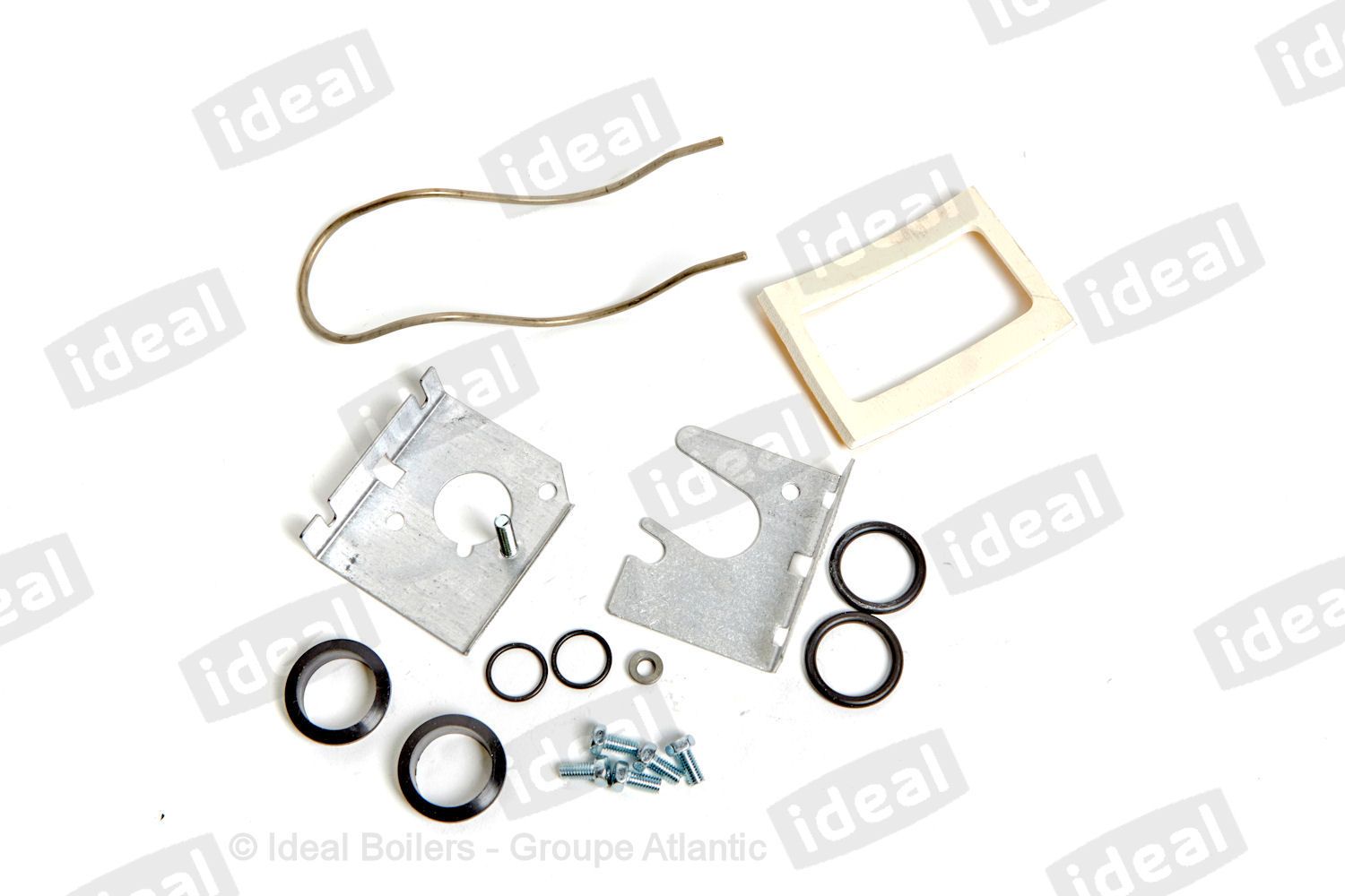 FLUE MANIFOLD/PIPEWORK FIXING KIT